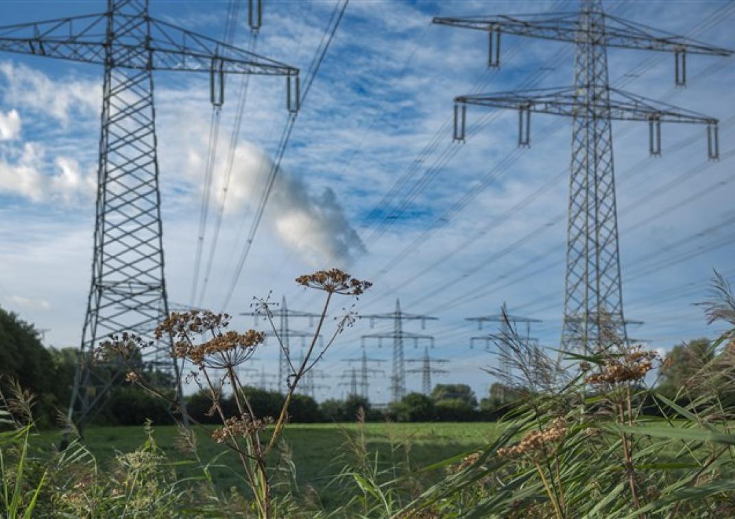 hoogspanningsmasten in geertruidenberg