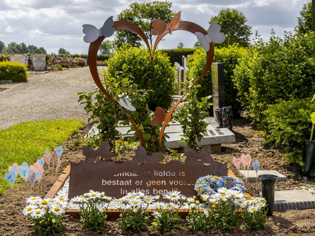 Onthulling monument  Giessenburg 28-06-23