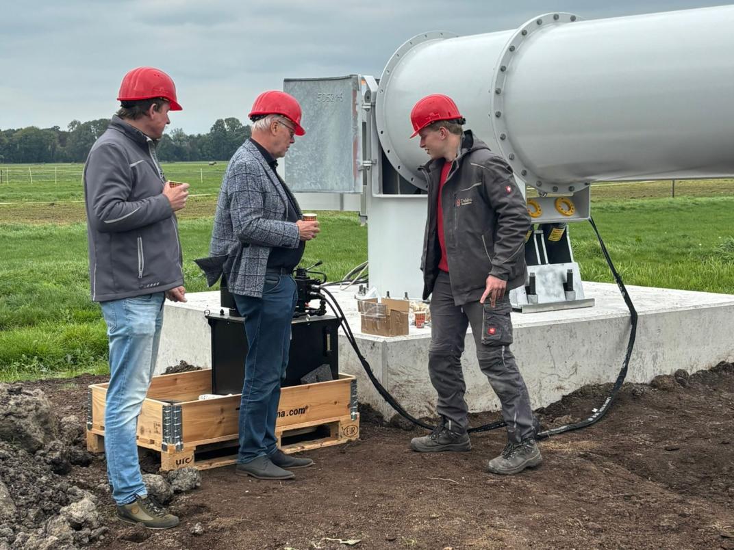 voorbereiding ophijsen erfmolen
